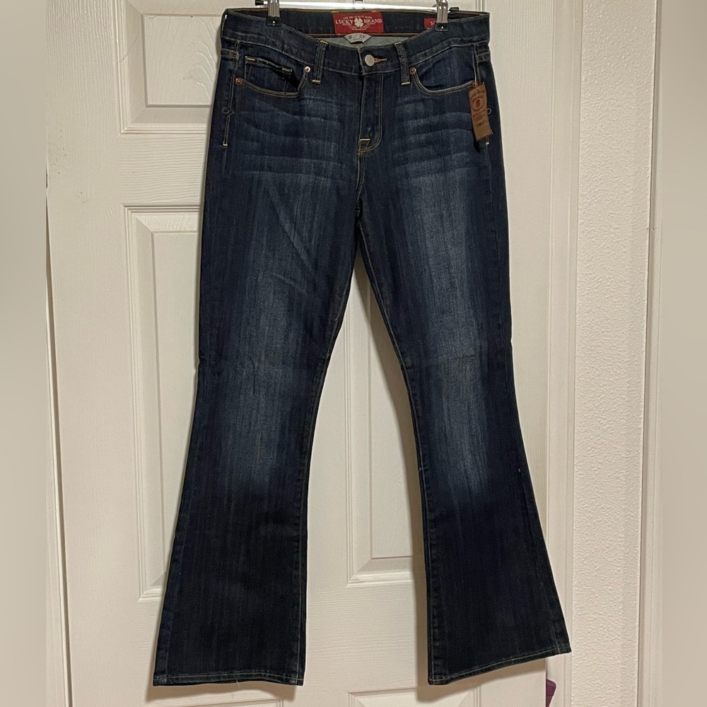 NWT - Lucky ‘Sophia’ bootcut jeans, size 8 ankle